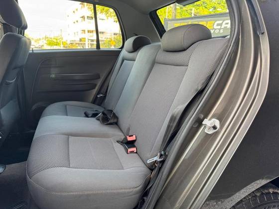 VOLKSWAGEN FOX 1.0 MI 8V FLEX 2P MANUAL VOLKSWAGEN FOX 1.0 MI 8V FLEX 2P MANUAL